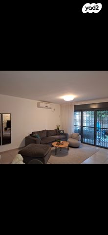 דירת גן, שושנה דמארי 4, קרית האמנים, מצליח, רמלה