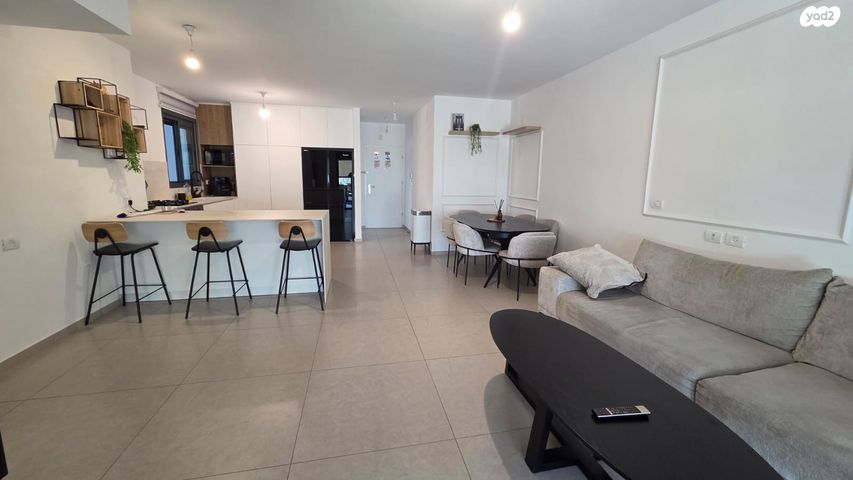 דירה, שדרות מונטיפיורי 17, ברנע, אשקלון