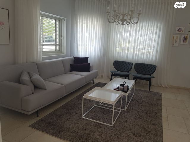 בית פרטי/ קוטג', הפרדס 21, יד נתן