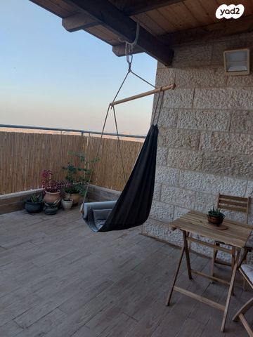 דירת גן, דרך נחל קדם 203, כפר אדומים, כפר אדומים