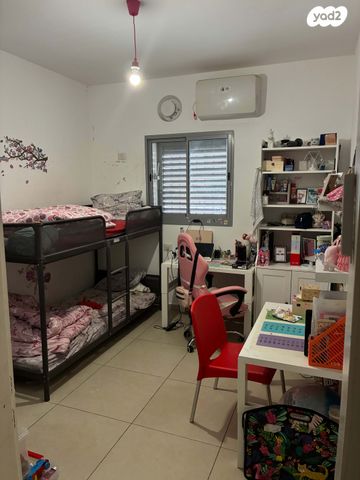 דירה, דרך מנחם בגין 20, הכלניות, שדרות