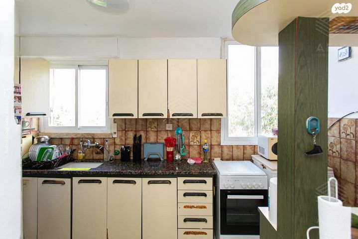 דירה, הרב מיימון 37, נווה שאנן, חיפה