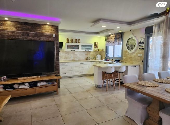 דירת גן, משה ברזני 23, הבנים, קרית גת