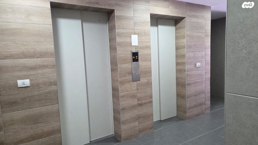 דירה, שדרות מונטיפיורי 17, ברנע, אשקלון