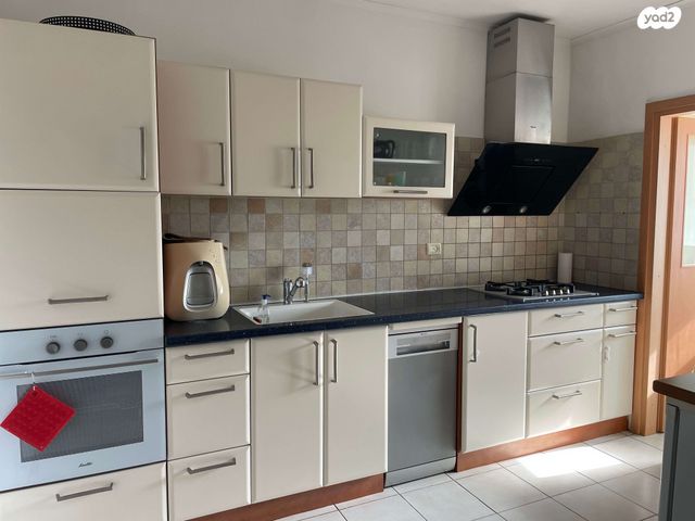 דירה, הרטום 28, קרית השרון, נתניה