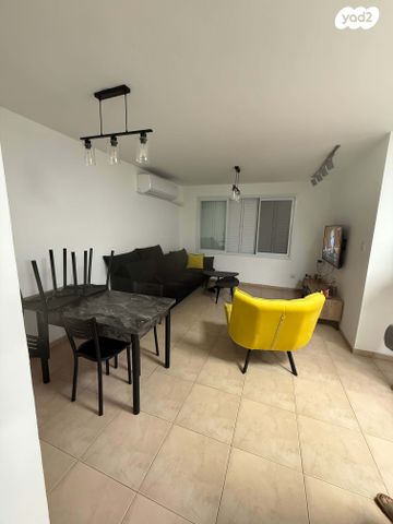 דירה, דוד צדוק 26, בן גוריון, חולון