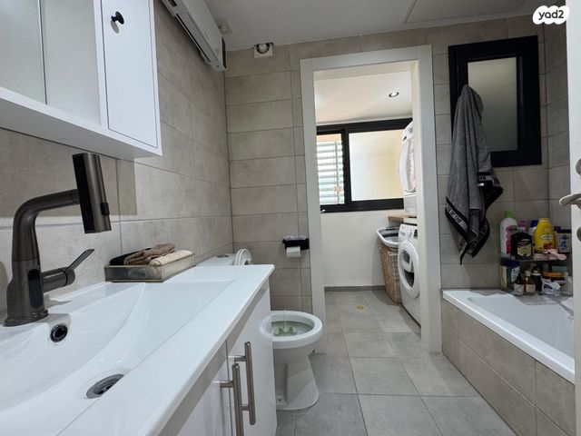 דירה, עץ המשאלות 11, אדמית / יערית, שלומי