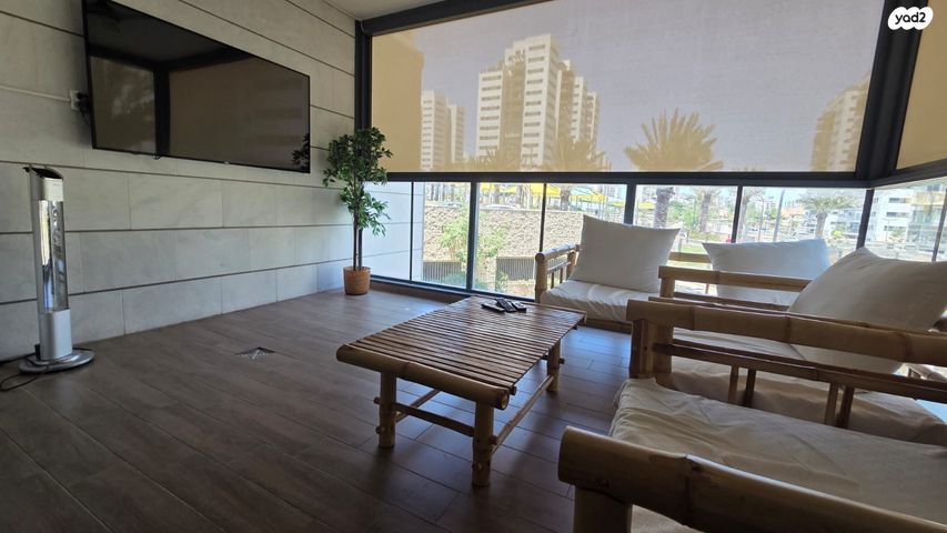 דירה, שדרות מונטיפיורי 17, ברנע, אשקלון