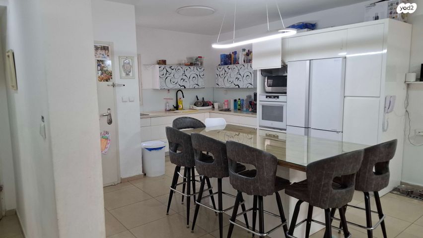 דירת גן, שדרות בגין 41, נוף הדר, כפר יונה