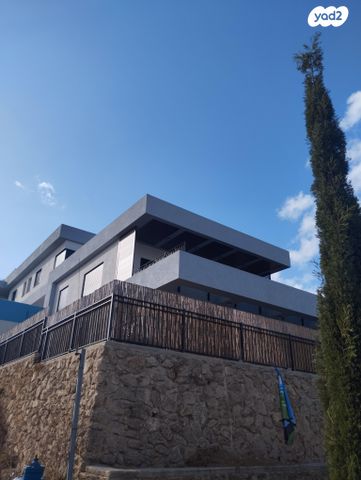 דו משפחתי, החורש 2, יפה נוף, עתלית