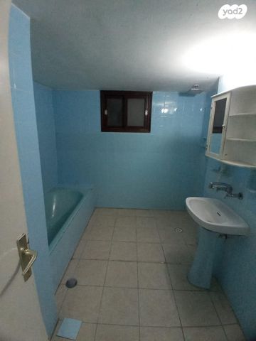 דירה, כיכר ז'בוטינסקי 7, קרית שמואל, טבריה