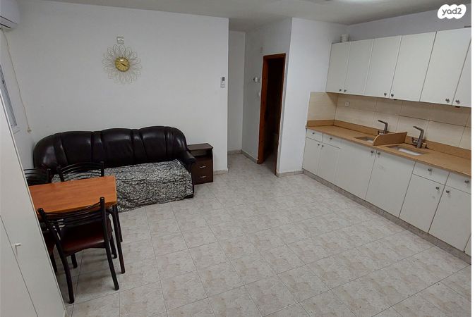 הרב צירלסון 21