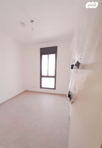 דירה, מירון 143, הנחלים, כפר ורדים