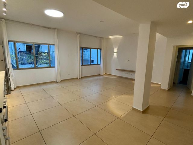 המלך ג'ורג' 95