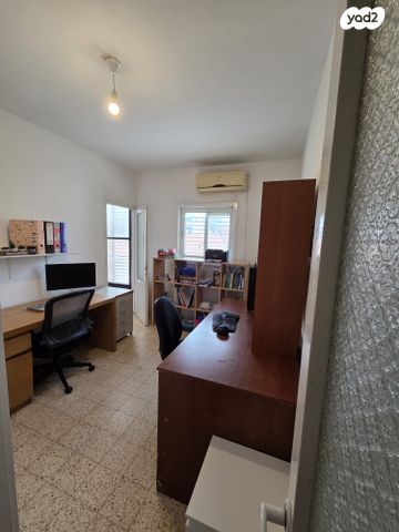 דירה, דרך יבנה 8, ב' / צפון מערב העיר, רחובות