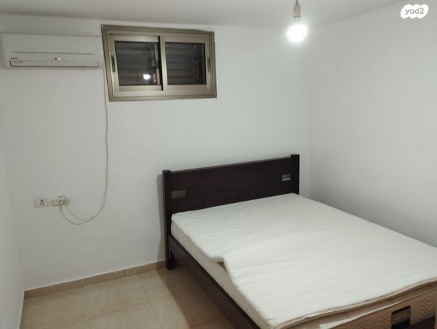 יצחק ולבר 55