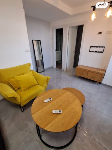 יחידת דיור, הרב הרצוג 20, גבעת הרקפות, גבעת תל חי, קרית אתא