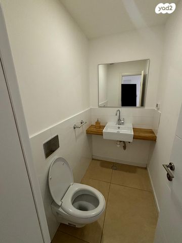 דירה, המלך ג'ורג' 95, הצפון הישן - דרום, תל אביב יפו