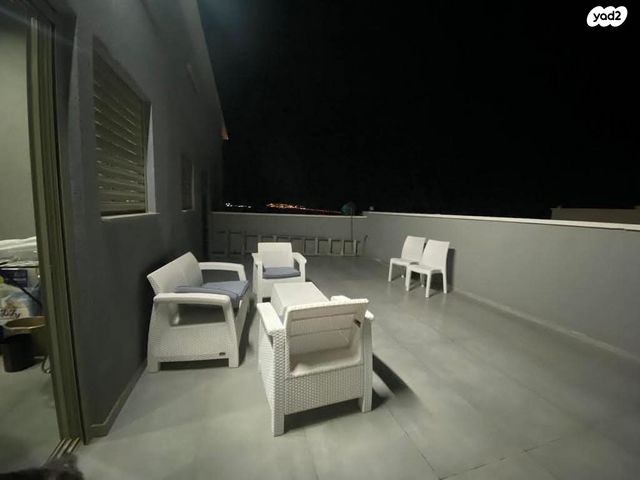 יחידת דיור, המעיינות 1, דברת, דברת