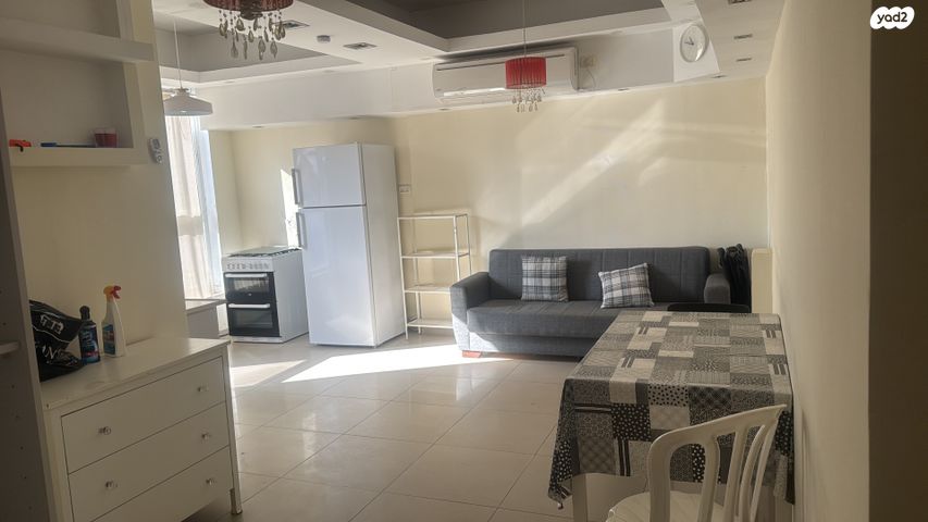 רבי עקיבא 75