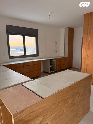 גג/ פנטהאוז, מבצע מכבי 1, טבריה המושבה, טבריה