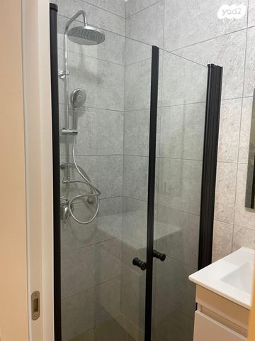 יחידת דיור, בכור שטרית 7, שכונה י"א, באר שבע