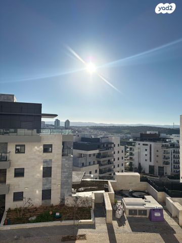 דירה, שרה אהרונסון 7, מורשת, מודיעין מכבים רעות