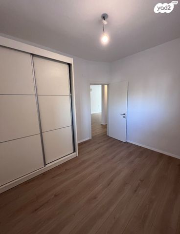 דירה, שקדיה 9, שכונת גפן, רמת גן