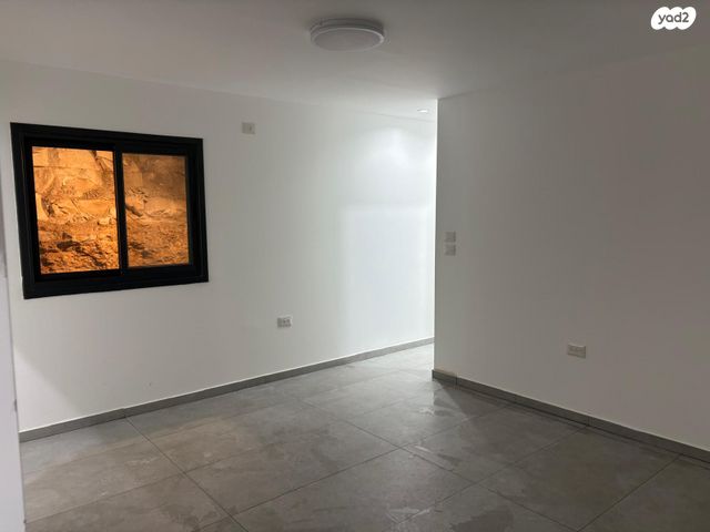 דירה, כפר אלדד, כפר אלדד, כפר אלדד