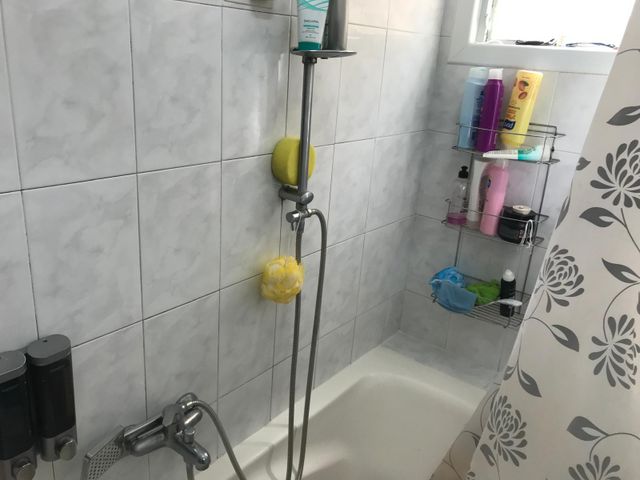 דירה, רש"י 32, רמב"ם, ראשון לציון