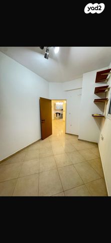 דירה, כנפי נשרים 40, קרית בורוכוב, רמת גן