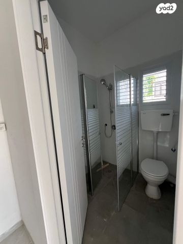 דירה, כנפי נשרים 28, קרית בורוכוב, רמת גן