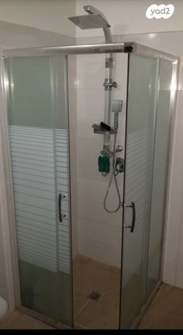 סטודיו/ לופט, רבניצקי 5, מונטיפיורי, הרכבת, תל אביב יפו