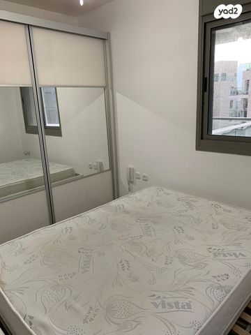 דירה, פרופסור ישעיהו ליבוביץ 22, עזרא, הארגזים, תל אביב יפו