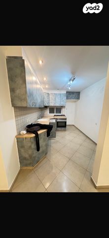 דירה, כנפי נשרים 40, קרית בורוכוב, רמת גן