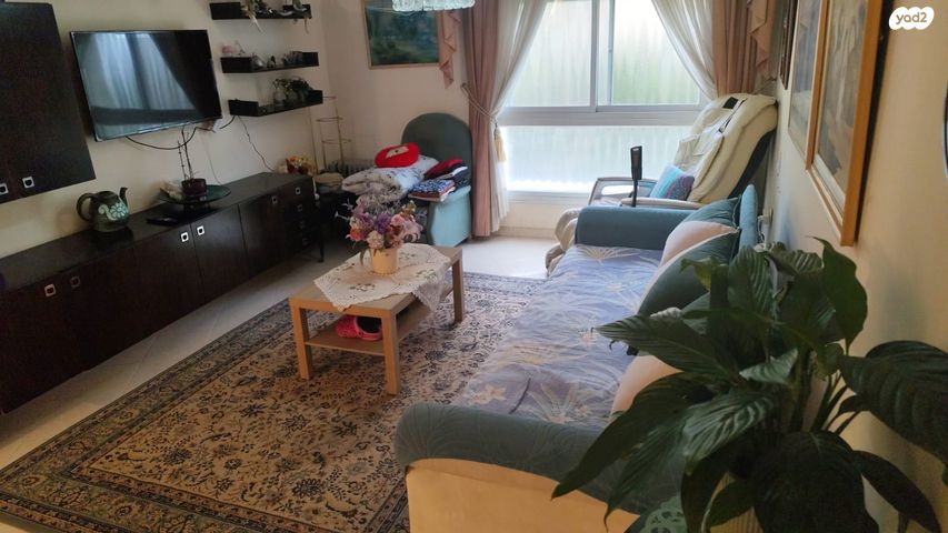 דירה, מבוא העשרה 5, הגבעה הצרפתית, גבעת שפירא, ירושלים