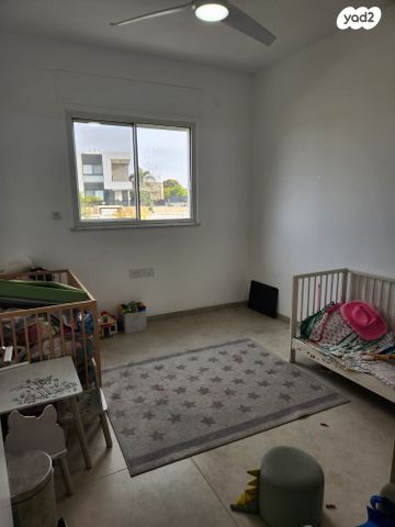 בית פרטי/ קוטג', שדרות אלון 118, גבעות בר, גבעות בר