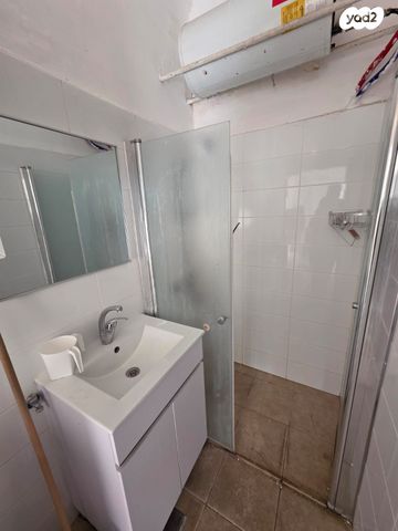 דירה, אליהו סלמן 22, מחנה יהודה - לב העיר, ירושלים