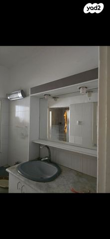 דירה, א.ד. גורדון 17, א' / צפון מזרח העיר, רחובות