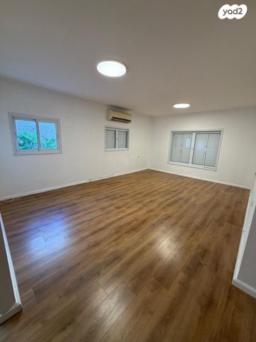 דירה, משה סנה 7, נאות אפקה ב', תל אביב יפו