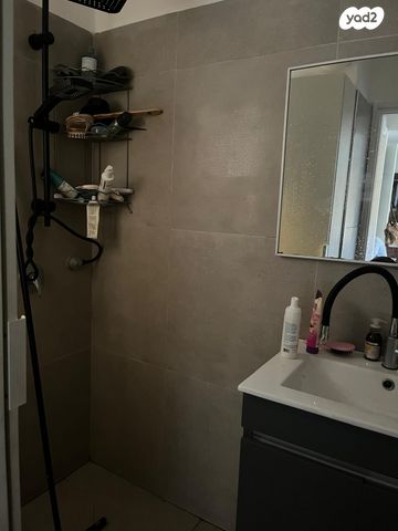 דירה, יצחק קצנלסון 9, קרית נורדאו, נתניה