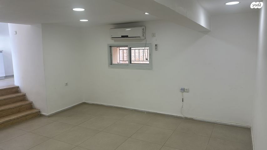 הר מיכוור 24