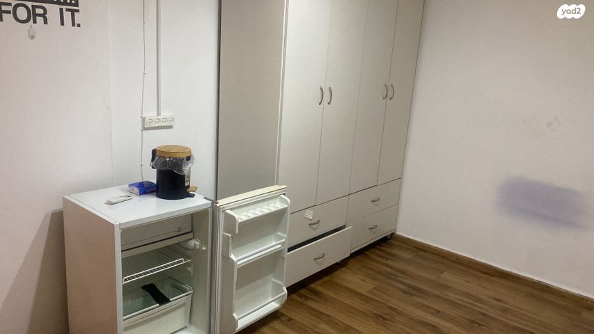 שדרות הקיבוצים 25