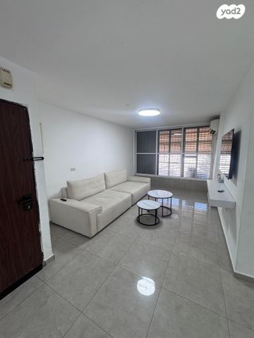 דירה, שדרות שלמה המלך 12, שרת, לוד