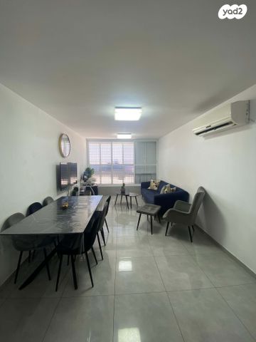 דירה, שיק 6, נווה עופר, תל כביר, תל אביב יפו