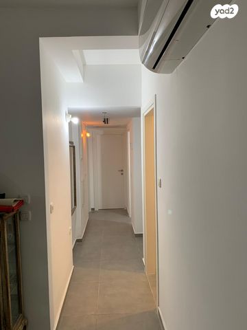 דירה, פרופסור ישעיהו ליבוביץ 22, עזרא, הארגזים, תל אביב יפו