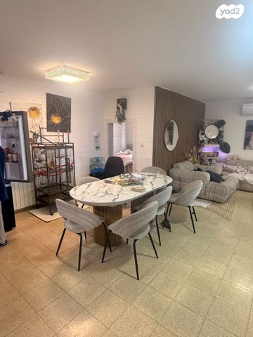 דירה, משה רחמילביץ' 16, פסגת זאב, ירושלים