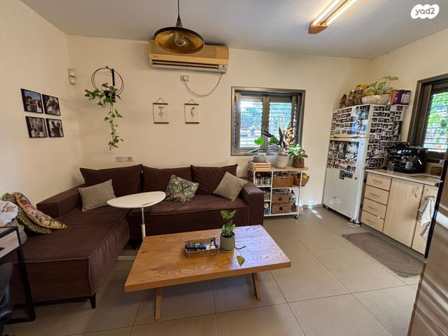 יחידת דיור, האגוז 79, נווה ירק, נווה ירק