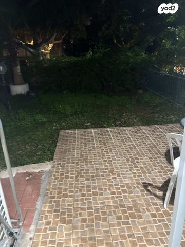 דירת גן, מבצע סיני 33, רמת יוסף, בת ים