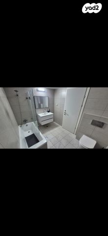 דירה, מרדכי שפיגל 6, קרית רבין, חולון